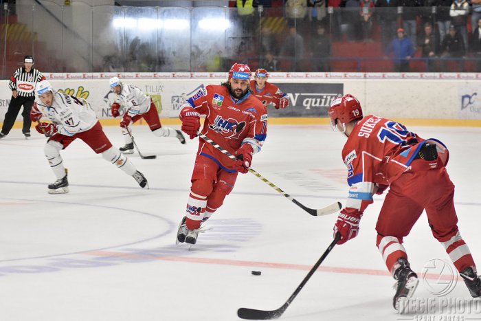 Ilustračný obrázok k článku Gólová prestrelka na Liptove: Mikulášanom nestačil na víťazstvo ani hetrik Sukeľa