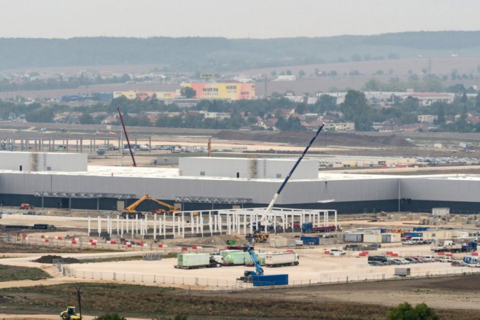 Ilustračný obrázok k článku Väčšina z viac ako 500 zamestnancov Jaguaru v Nitre má pochádzať zo Slovenska