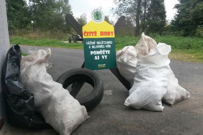 Ilustračný obrázok k článku Veľké upratovanie s názvom Čisté hory: Pridáte tento víkend tiež ruku k dielu?
