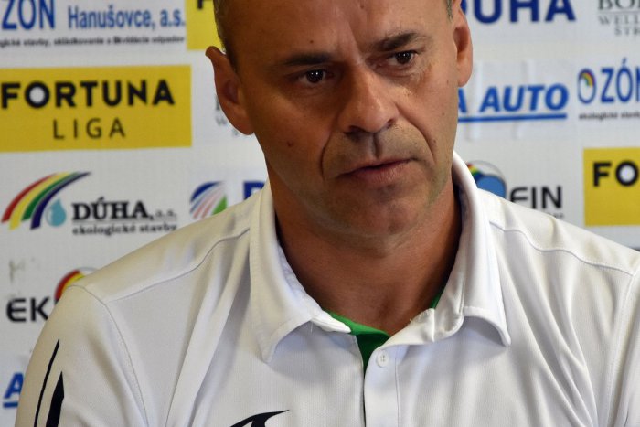 Ilustračný obrázok k článku Zvláštny zápas Tatrana, ktorý prehral 0:7: Lodivod Jantek ani nedirigoval hráčov