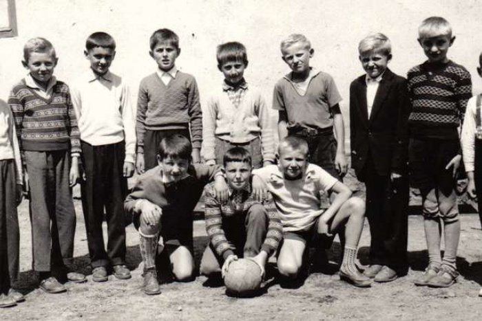 Ilustračný obrázok k článku Silný príbeh obecnej školy pri Žiari: Jej stavba skoro rozdelila dedinu