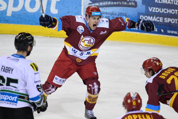 Ilustračný obrázok k článku Do Zámkov pricestoval líder súťaže: Trenčania rozhodli v závere prvej tretiny