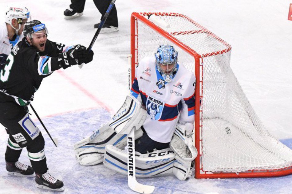 Ilustračný obrázok k článku Regionálne derby pre Novozámčanov: Nitre strelili šesť gólov, FOTO