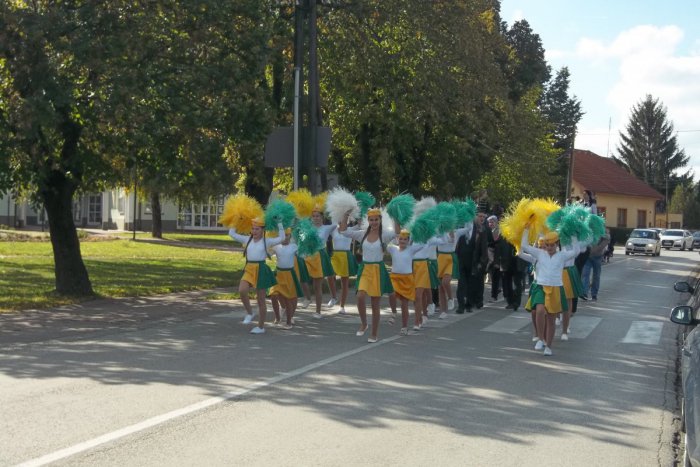 Ilustračný obrázok k článku FOTO: Konal sa Vlčiansky jesenný jarmok, s bohatým programom aj množstvom hostí