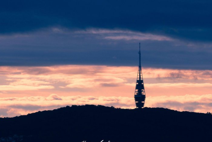 Ilustračný obrázok k článku Televízna veža na Kamzíku oslávi 50. výročie položenia základného kameňa