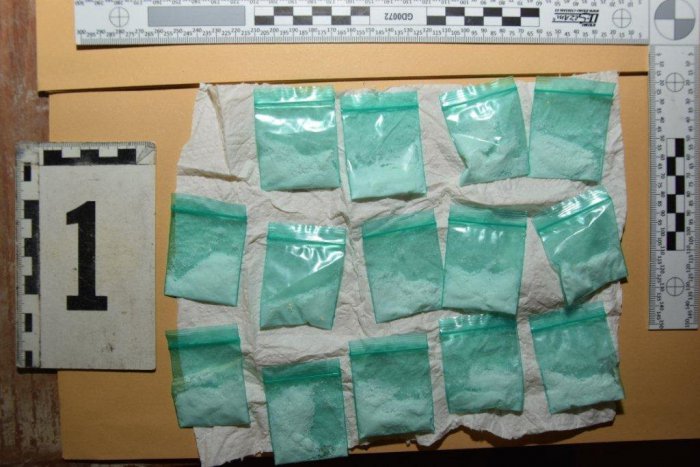 Ilustračný obrázok k článku Dvaja Bratislavčania predávali kokaín, hrozí im desať rokov väzenia