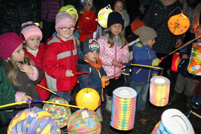 Ilustračný obrázok k článku Hájske rozžiaria lampióny: Nachystajte si aj šarkany