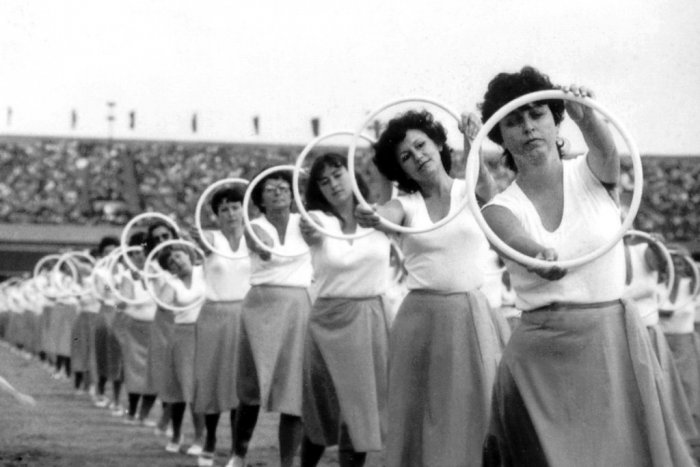 Ilustračný obrázok k článku Spomienky Evy z Prešova: Kedysi s tisícami ľudí cvičila na štadióne spartakiádu