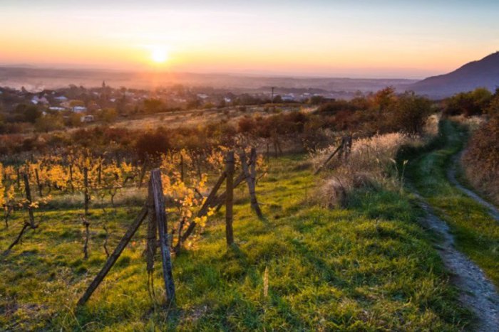 Ilustračný obrázok k článku VIDEO: Známa zemplínska dedina sa môže pochváliť novinkou. Má vlastný song!