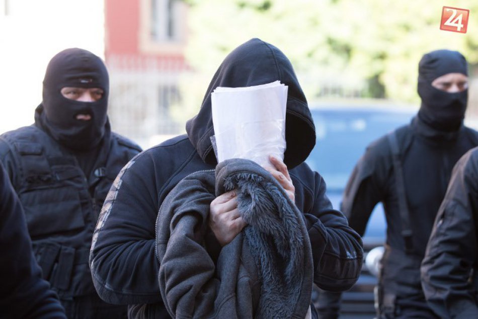 Ilustračný obrázok k článku Policajná akcia Shark: NAKA obvinila 63 osôb z ekonomickej trestnej činnosti