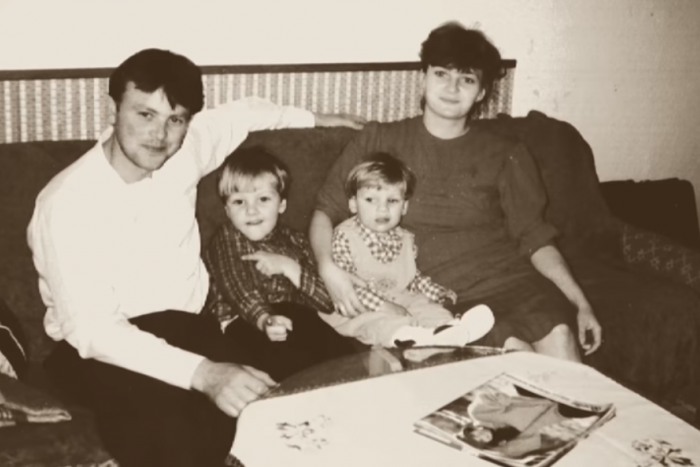 Ilustračný obrázok k článku Song, ktorý chytí za srdce: Dojímavé poďakovanie rodičom v podaní Sám Sebou