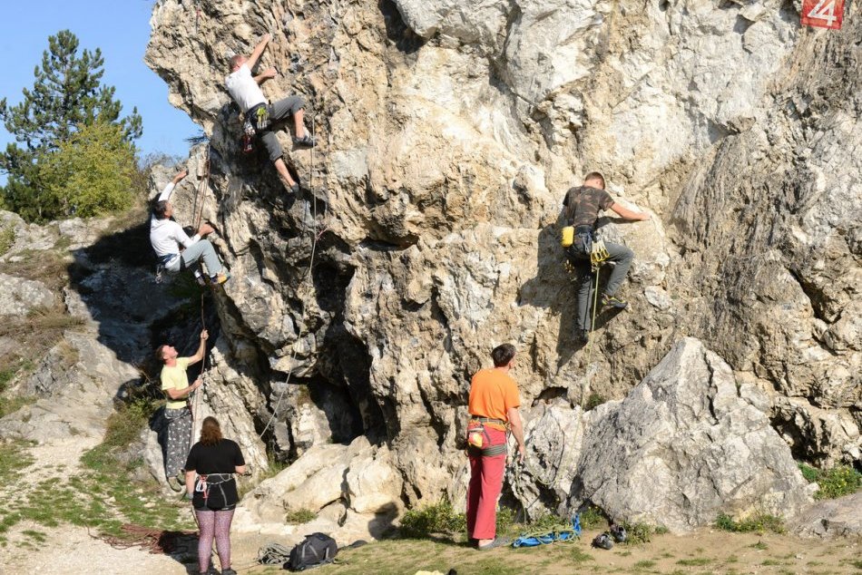 Ilustračný obrázok k článku Nitru čaká lezecký maratón: Blíži sa ďalší ročník podujatia Kalvária cup