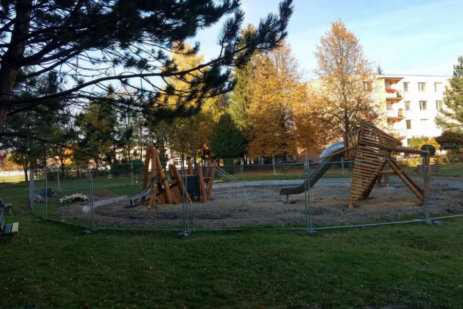 Ilustračný obrázok k článku V Spišskej rastú nové centrálne ihriská: Už dostávajú reálne kontúry, sledujte FOTO