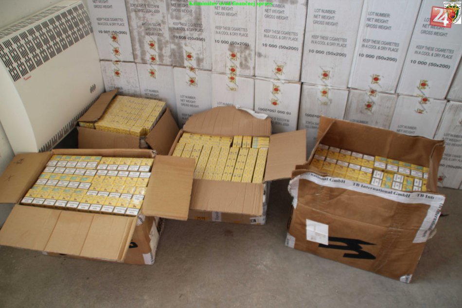 Ilustračný obrázok k článku Colníci na letisku zaistili počas leta tisícky cigariet i mrazené mäso