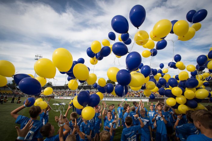Ilustračný obrázok k článku Obrovská prestíž pre Žiar: Finále s Anglickom na našom štadióne!
