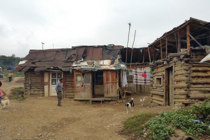 Ilustračný obrázok k článku V boji proti zneužívaniu toluénu máme prvé výsledky. Splnomocnenec riešil aj fetovanie vo Fiľakove