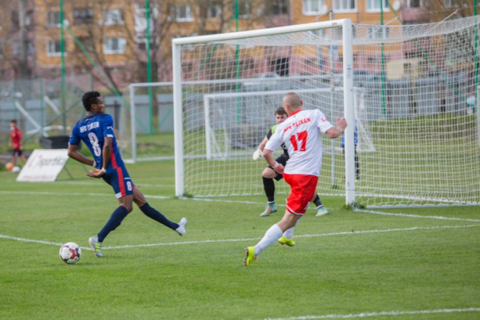 Ilustračný obrázok k článku Liptákom hrozí vypadnutie do tretej ligy: O všetkom sa rozhodne v poslednom kole