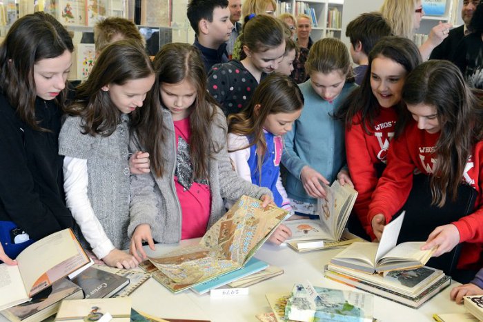 Ilustračný obrázok k článku Beseda v knižnici predstaví tvorbu autorky detských kníh