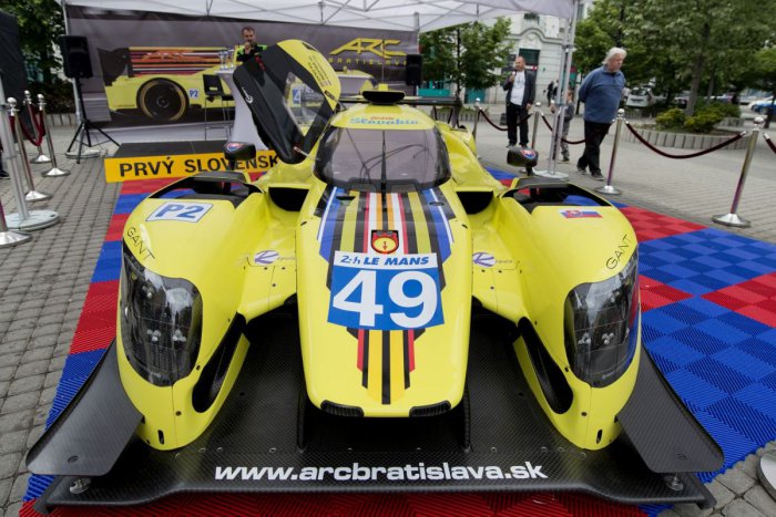 Ilustračný obrázok k článku Miroslav Konôpka o náročných pretekoch: Na 24 hodín Le Mans chce ísť aj po druhý raz