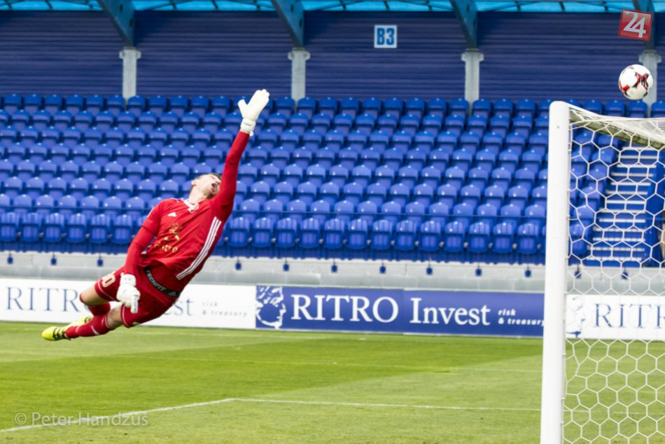 Ilustračný obrázok k článku Popradský výbuch v Šamoríne: Futbalisti prehrali na dolniakoch rozdielom triedy