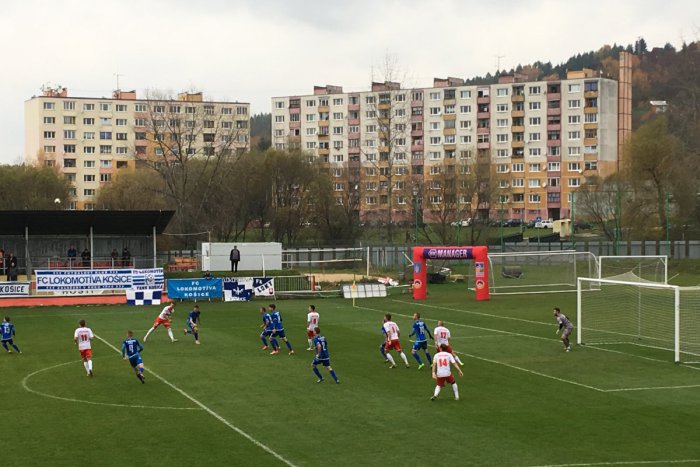 Ilustračný obrázok k článku Tatran nešťastne prehral s Košicami, tréner Šino: Futbal nám ukázal škaredú tvár