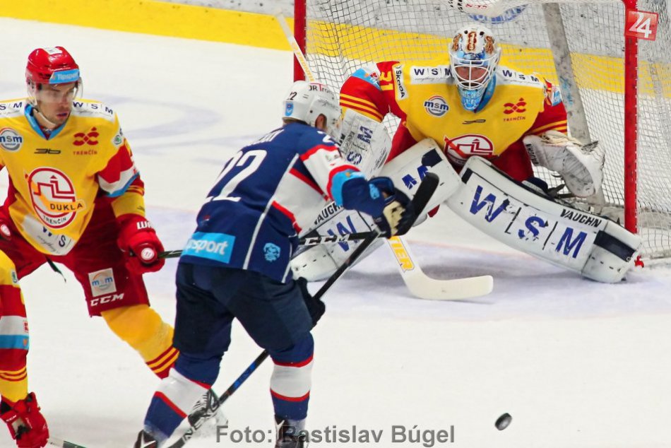 Ilustračný obrázok k článku Výsledkový sumár: Trenčín stále na čele ligy, Detva sa víťazstva nedočkala