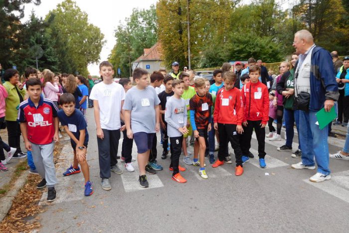 Ilustračný obrázok k článku Večerný beh Zlatými Moravcami: Kto sa postavil na stupienok víťazov?