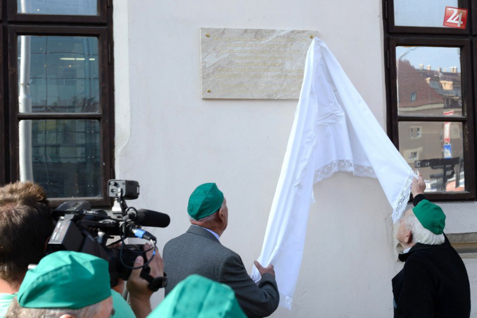 Ilustračný obrázok k článku FOTO: V Nitre odhalili pamätnú tabuľu venovanú príslušníkom táborov nútených prác