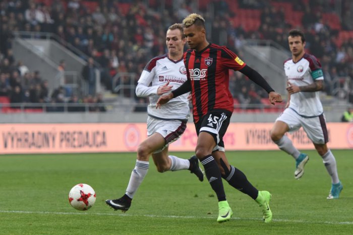 Ilustračný obrázok k článku Fortuna liga po 13. kole: Trnava už s 8-bodovým náskokom, Senica ešte nevyhrala