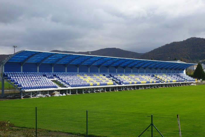 Ilustračný obrázok k článku OBRAZOM: Futbalový stánok v Humennom postupne získava svoju tvár