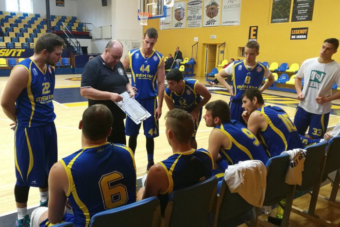 Ilustračný obrázok k článku Smoliarsky štart sezóny je zažehnaný: Žiarski muži s vytúženou výhrou