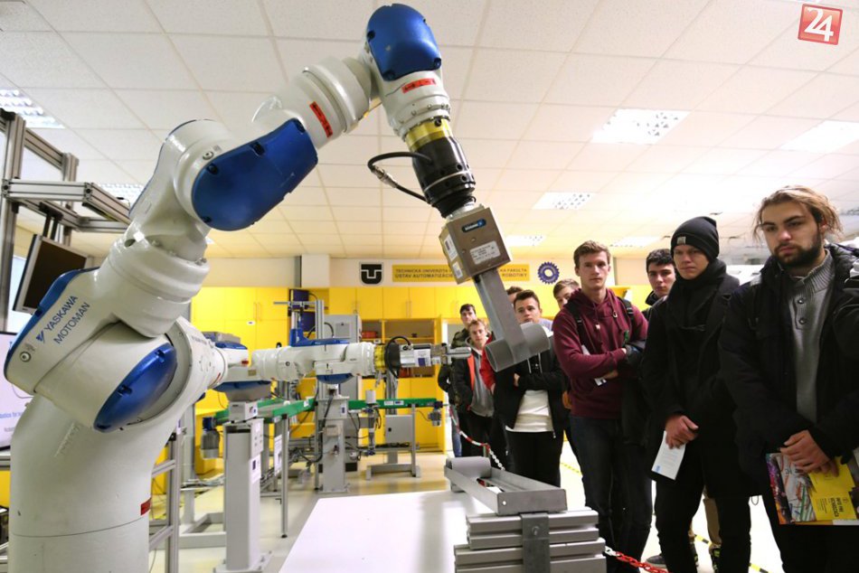 Ilustračný obrázok k článku Ako je na tom naše školstvo? 40 percent študentov VŠ by išlo radšej študovať do zahraničia