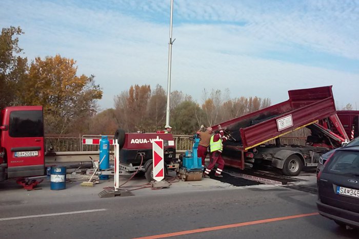 Ilustračný obrázok k článku Mostu vynovia zábradlie: Práce začnú v novom roku