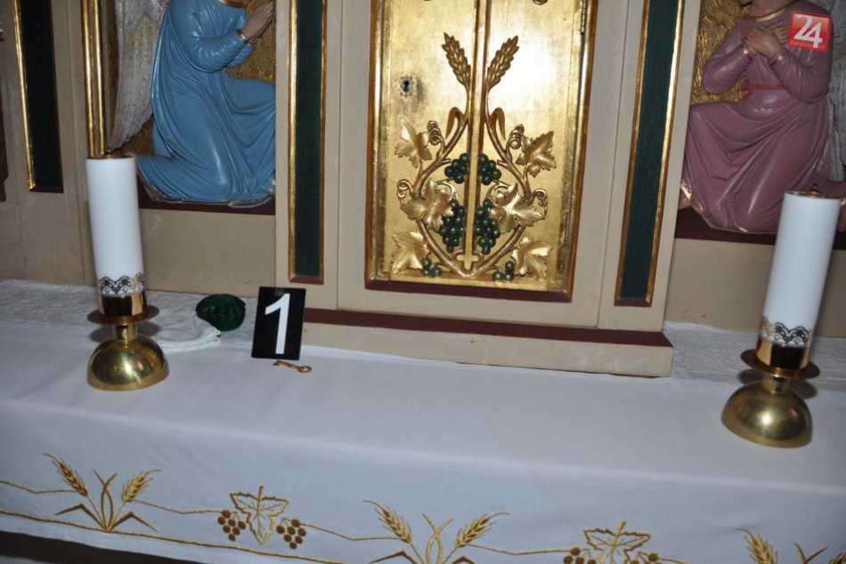 Ilustračný obrázok k článku "Svätokrádež" v Matejovciach nevyšla: Mladík chcel vykradnúť bohostánok