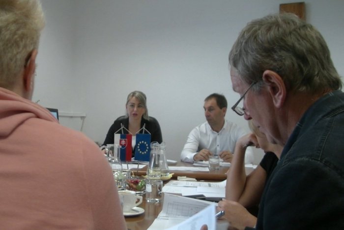 Ilustračný obrázok k článku Výbor pre otázky zamestnanosti priklepol žiadateľom už takmer 2,5 milióna