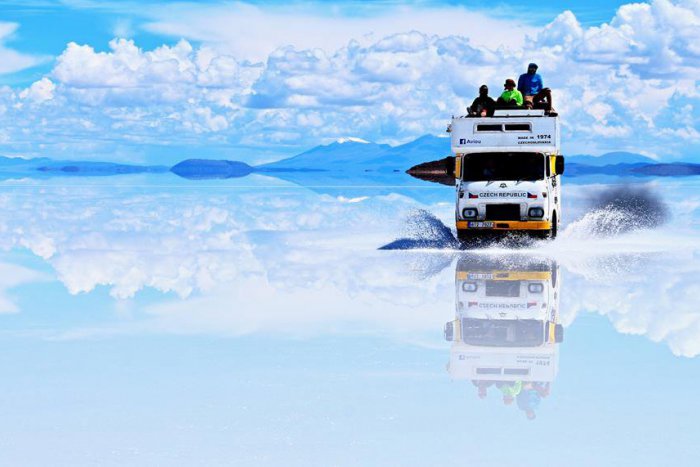 Ilustračný obrázok k článku Festival Cestou necestou predstaví v Bratislave i polročnú svadobnú cestu džípom