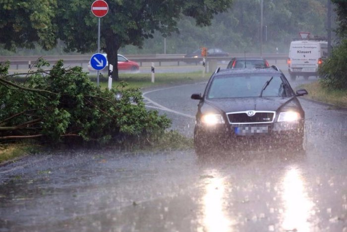 Ilustračný obrázok k článku Ničivý vietor v Trnavskom kraji: Hasiči vyrážali na viac ako 50 výjazdov