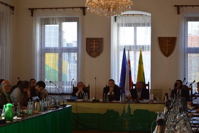 Ilustračný obrázok k článku Títo Žilinčania chcú sedieť v mestskom parlamente: Kompletný ZOZNAM kandidátov