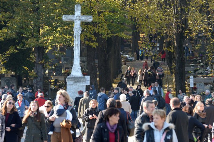 Ilustračný obrázok k článku Košice sú na Dušičky pripravené: PREHĽAD posilnených spojov MHD