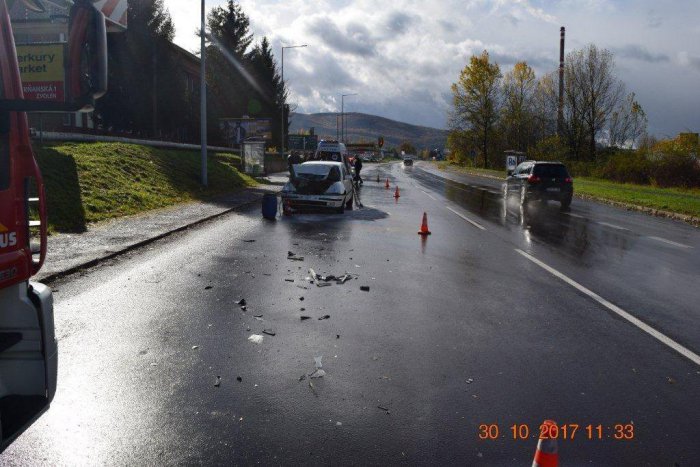 Ilustračný obrázok k článku FOTO z miesta: Lutilčanka (22) to vpálila do autobusu, nafúkala vyše dve promile