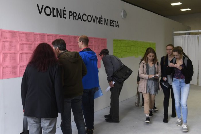 Ilustračný obrázok k článku Mesto zháňa do škôl učiteľov. Kde ešte môžete nájsť prácu?