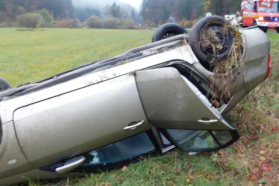 Ilustračný obrázok k článku Na cestách v Bystrickom okrese pribudlo nehôd. TOTO bolo najčastejšou príčinou