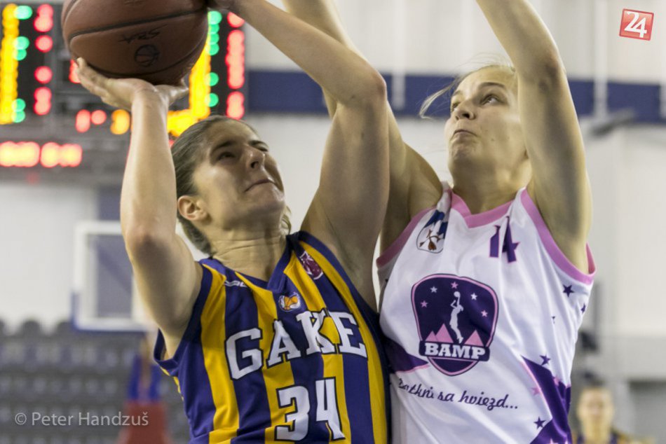 Ilustračný obrázok k článku Dievčatá vo štvrťfinále: Poprad podľahol dobrým anjelom, ale teší sa na Šamorín