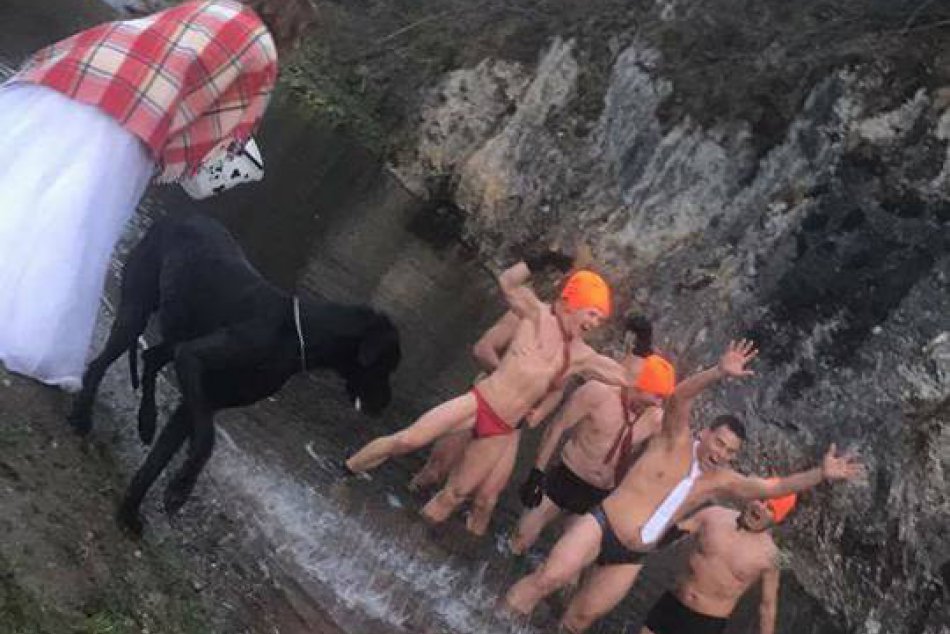 Ilustračný obrázok k článku Aj takto to môže vyzerať, keď má svadbu otužilec: Parádne zábery zo Slovenského raja