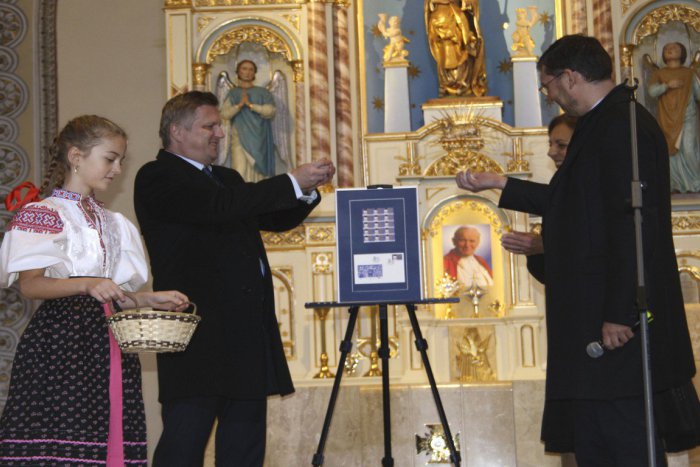 Ilustračný obrázok k článku Rajecká Lesná: Ježiškovi doposiaľ napísalo viac ako 1,7 milióna detí