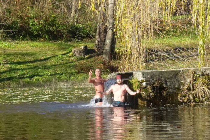 Ilustračný obrázok k článku Kalmi (37), otužilec z Rožňavy: Nie je to len skok do ľadovej vody!