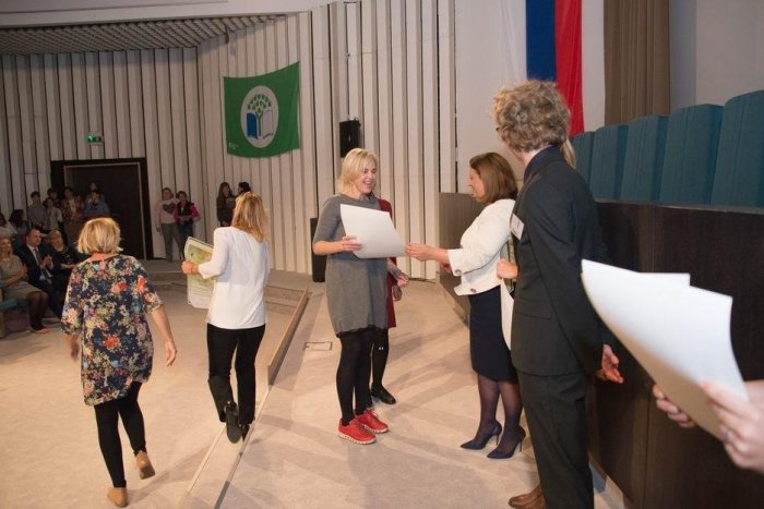 Ilustračný obrázok k článku Úspech materskej školy z nášho mesta: Získala vlajku a medzinárodný certifikát programu Zelená škola!