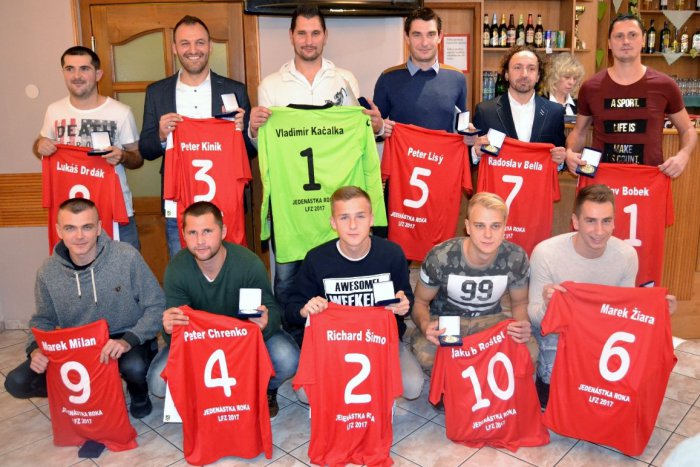 Ilustračný obrázok k článku Oceňovanie LFZ: Spoznali sme mená najlepších hráčov liptovských trávnikov