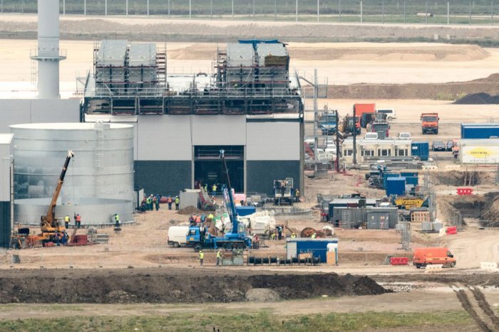 Ilustračný obrázok k článku S výstavbou automobilky Jaguar bolo podaných 57 žalôb: Nezačalo ani jedno pojednávanie