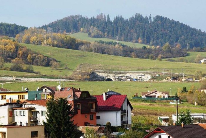 Ilustračný obrázok k článku ZÁBERY, ktoré potešia ťažko skúšaných vodičov: Juhovýchodný obchvat Žiliny práve teraz